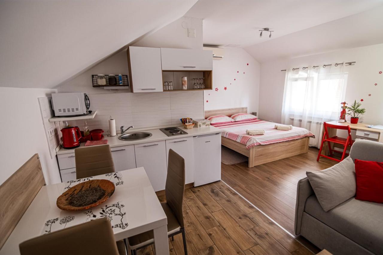 Sunny Day Apartments Sveta Nedjelja  Ngoại thất bức ảnh