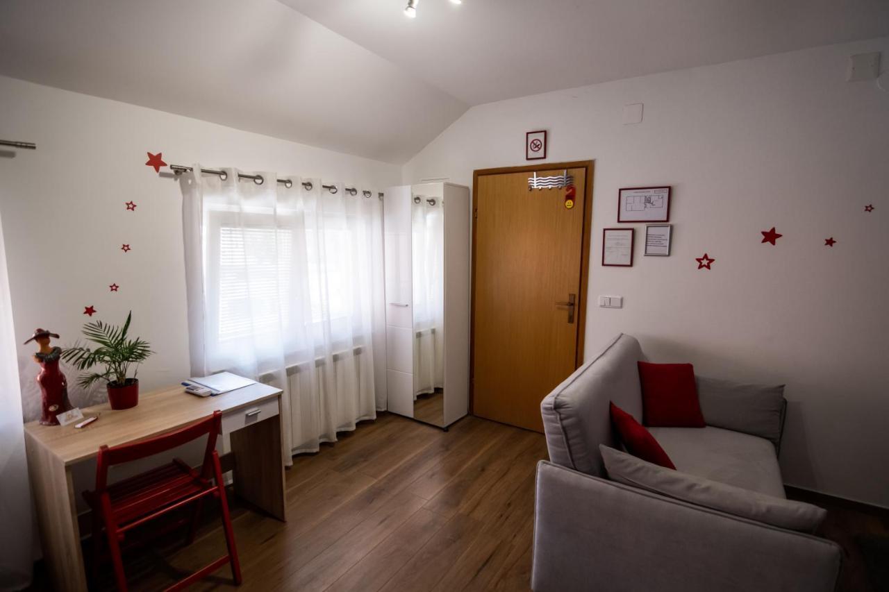 Sunny Day Apartments Sveta Nedjelja  Ngoại thất bức ảnh