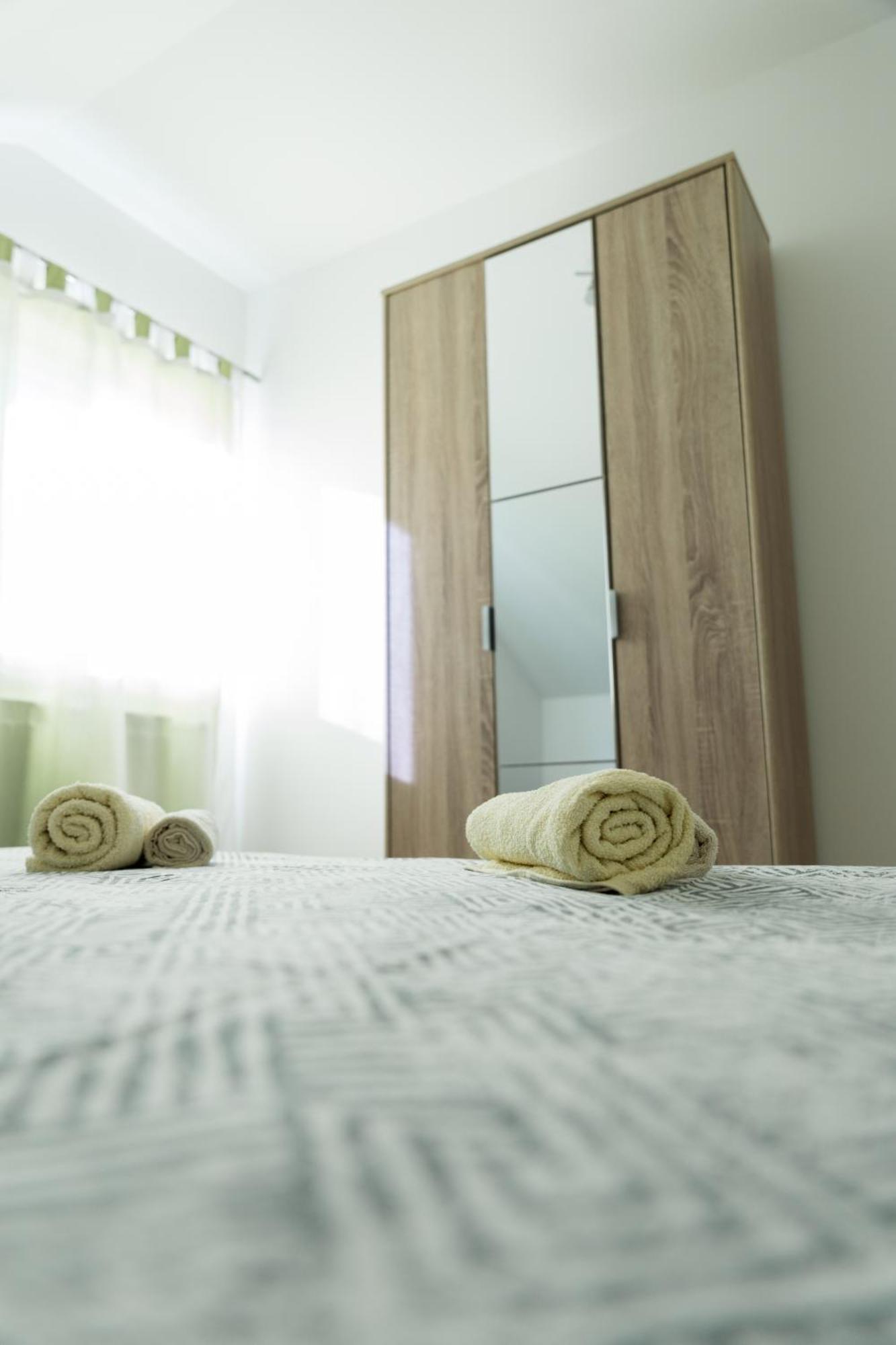 Sunny Day Apartments Sveta Nedjelja  Ngoại thất bức ảnh